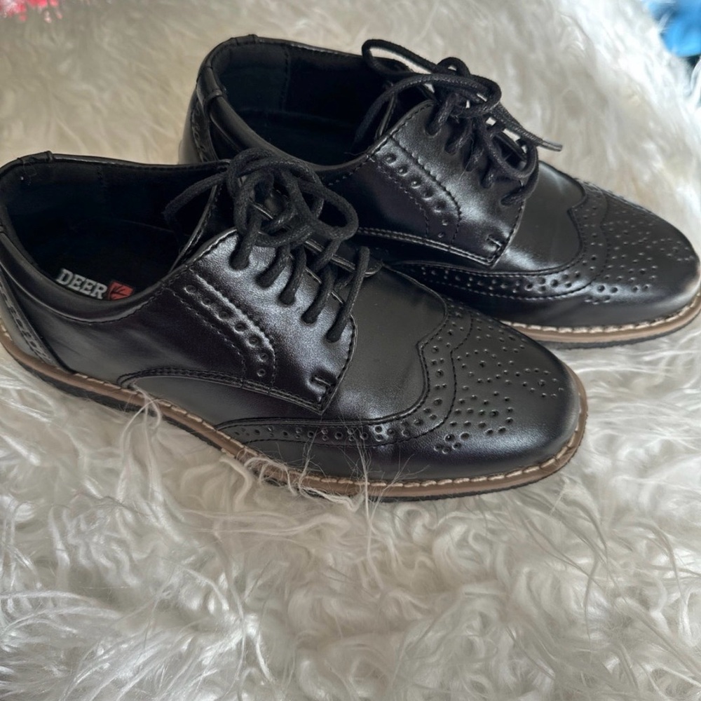 Boys Deer Stags shoes size 1